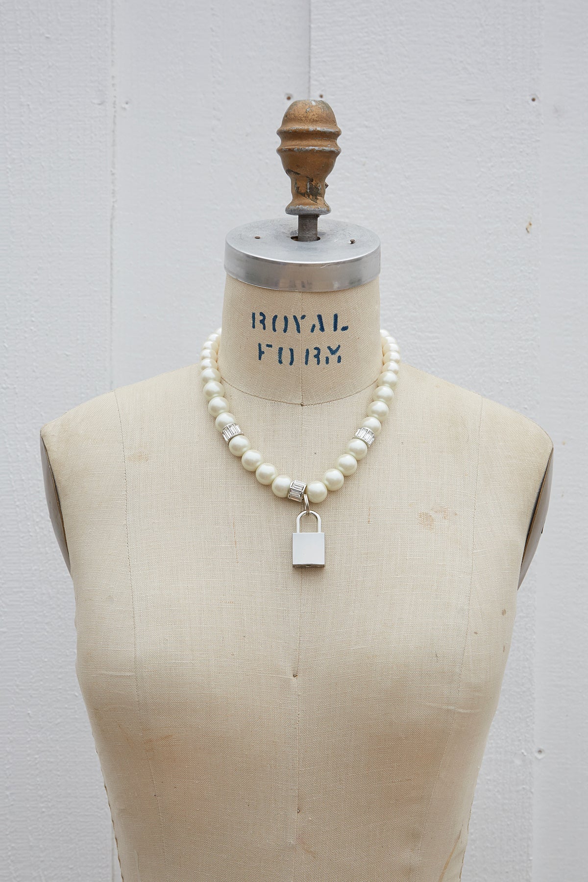 Diamond Pearl Punk Lock Necklace